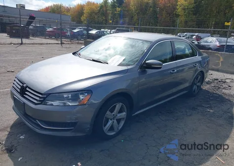 2014 Volkswagen Passat 2.5L Se from USA, damaged, VIN 1VWBP7A31EC002610